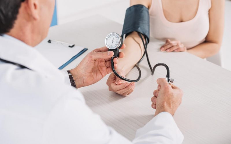 224040-quais-as-diferencas-entre-exame-medico-admissional-e-demissional